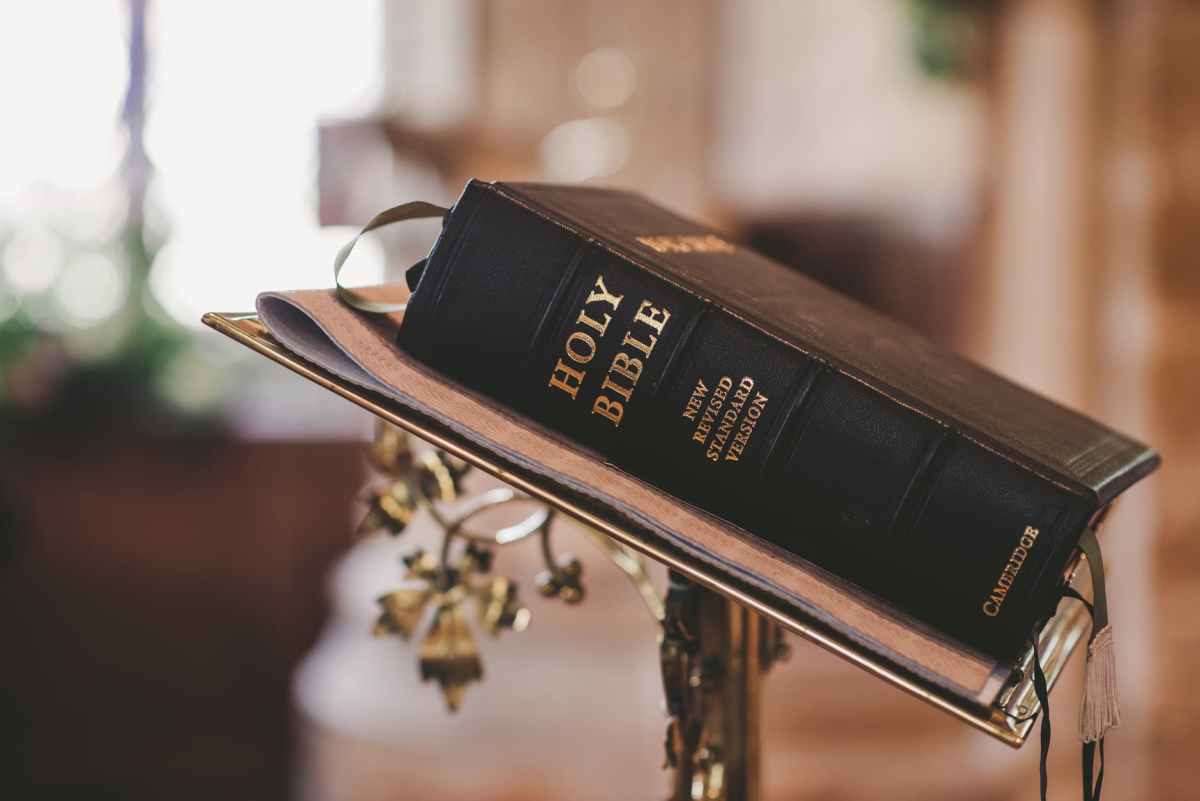Comment faire une lecture biblique en public